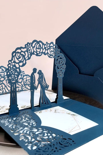 Personalisierte Navy Hollow Hochzeitseinladung mit RSVP